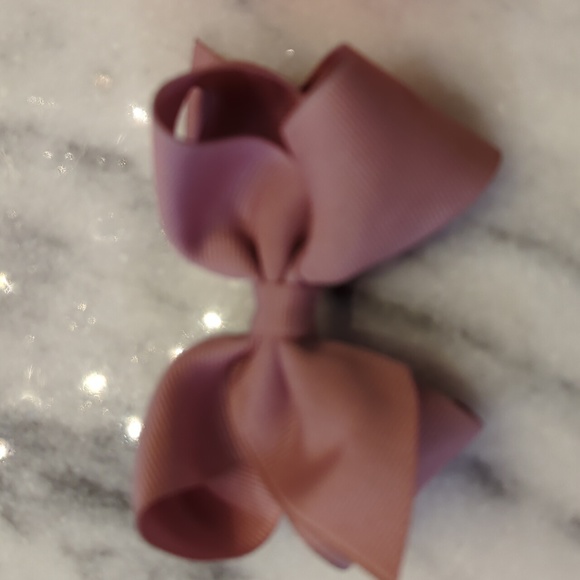 Spring 🌼🌱 bow trio - Picture 2 of 4